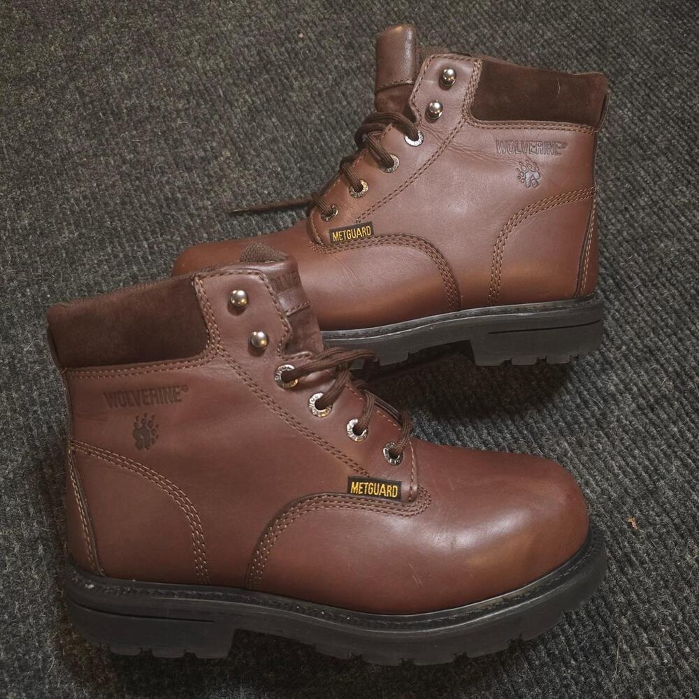 Wolverine Steel Toe leather work boots. Mens size 8